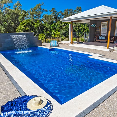 LeisurePoolsAU_Elegance_SapphireBlue_Yeppoon_2019_Medium Leisure Pools Sapphire Blue Gelcoat Colour Hero