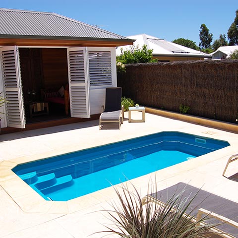 LeisurePoolsNZ_CrystalBlue_Olympus