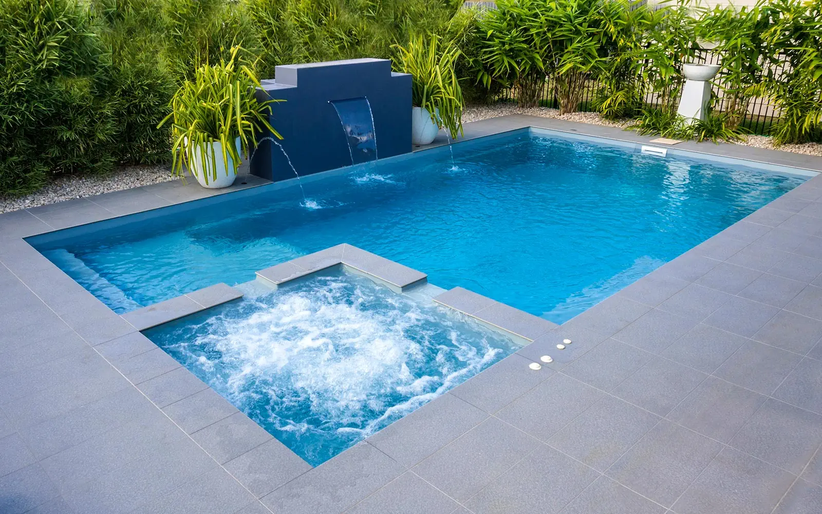 Leisure Pools Absolute fibreglass swimming pool 