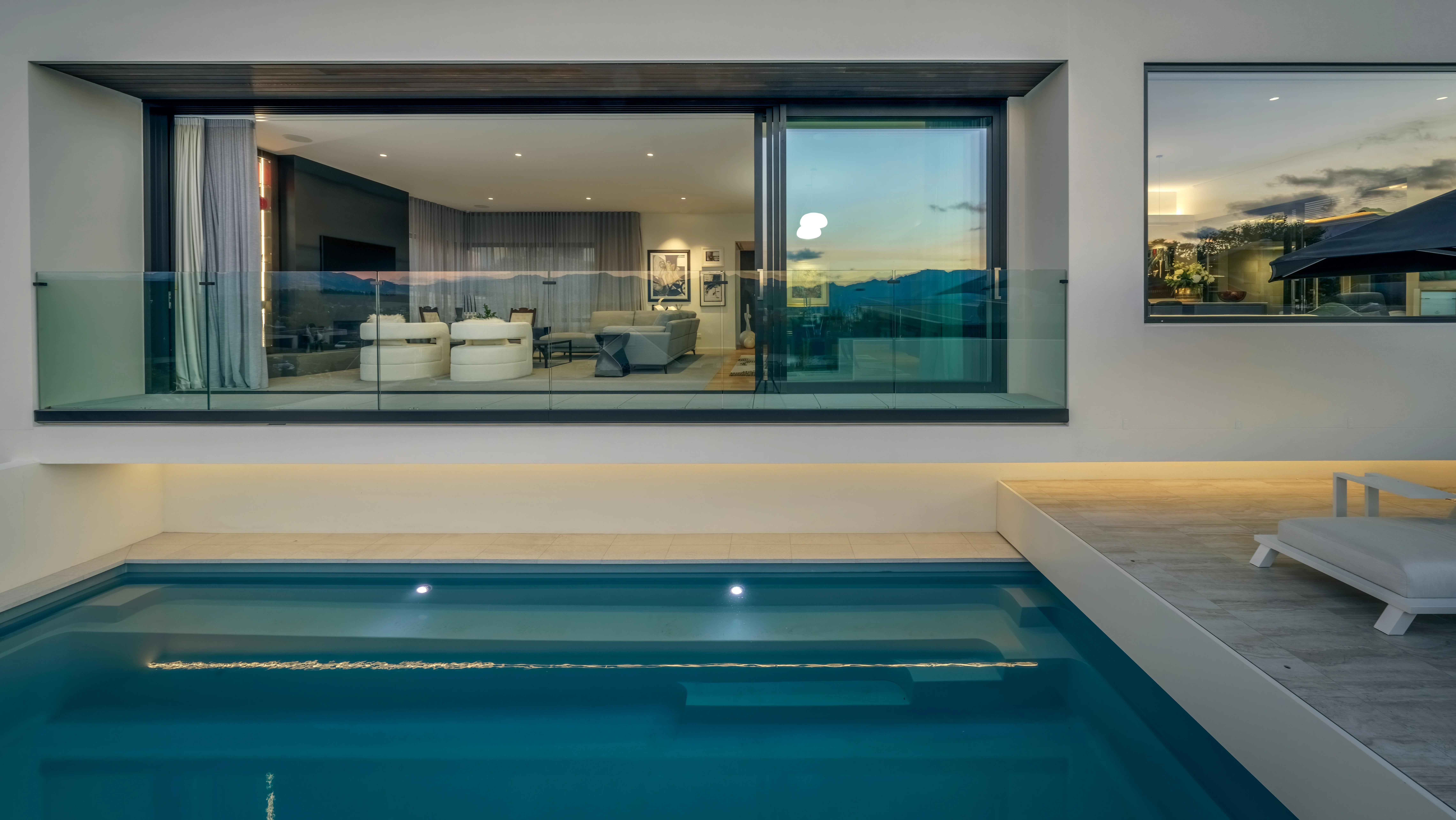Leisure Pools NZ The Reflection with Auto Cover 9.00m Silver Grey Dupont Pools