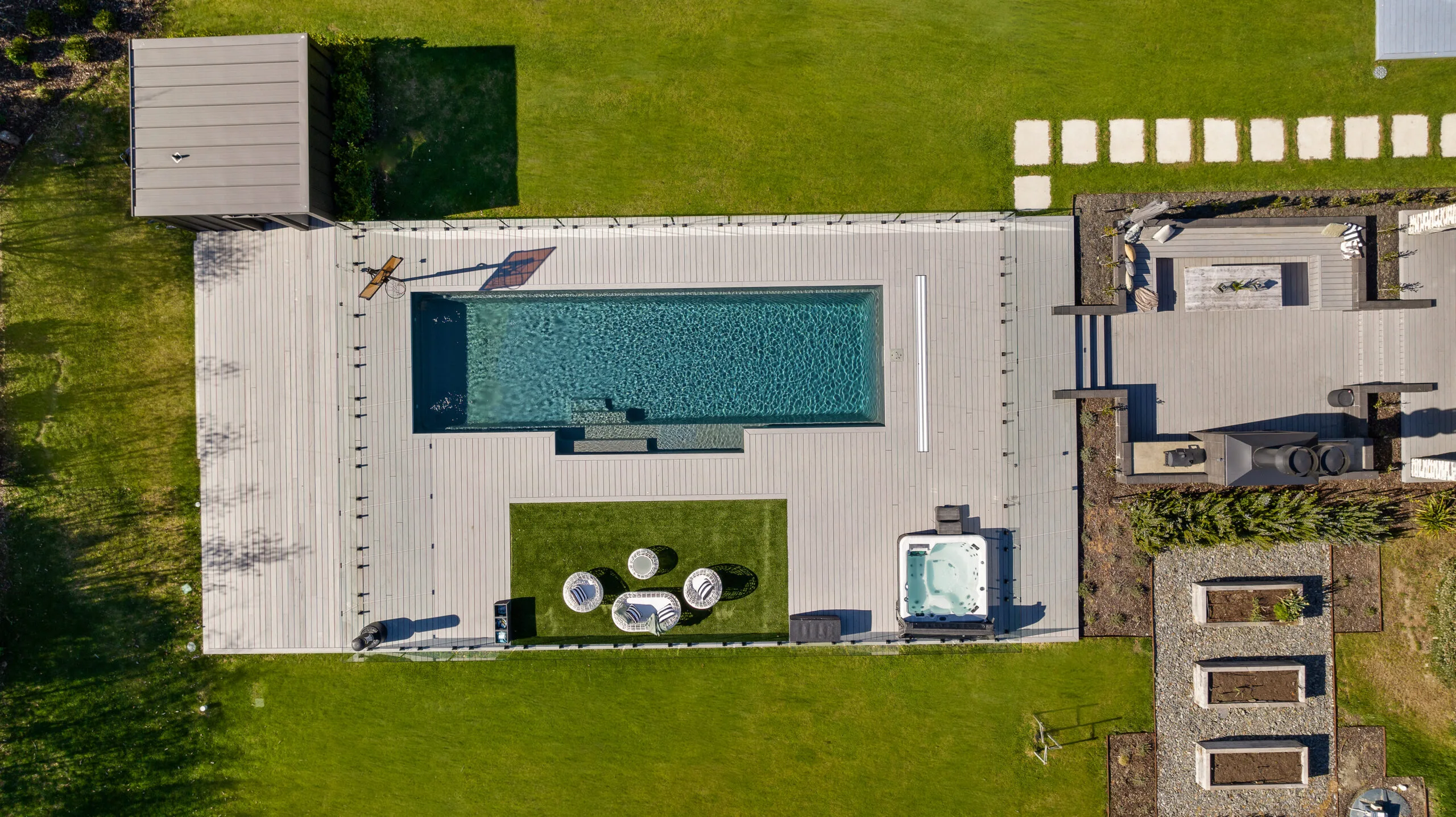 Dupont Pools Queenstown NZ, Leisure Pools The Elegance 12m Graphite Grey