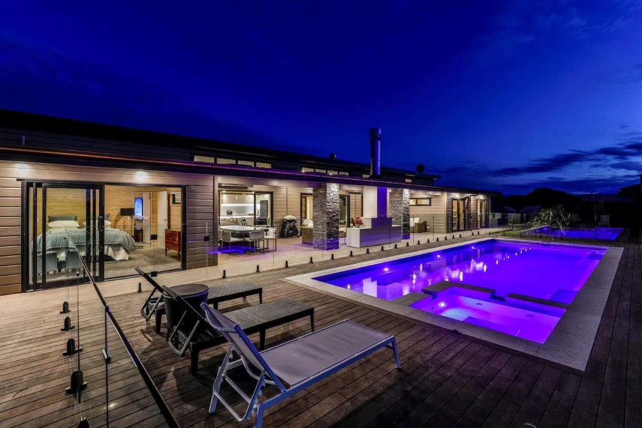 NZ Pools Kapiti Coast NZ, Leisure Pools The Absolute 12m Silver Grey