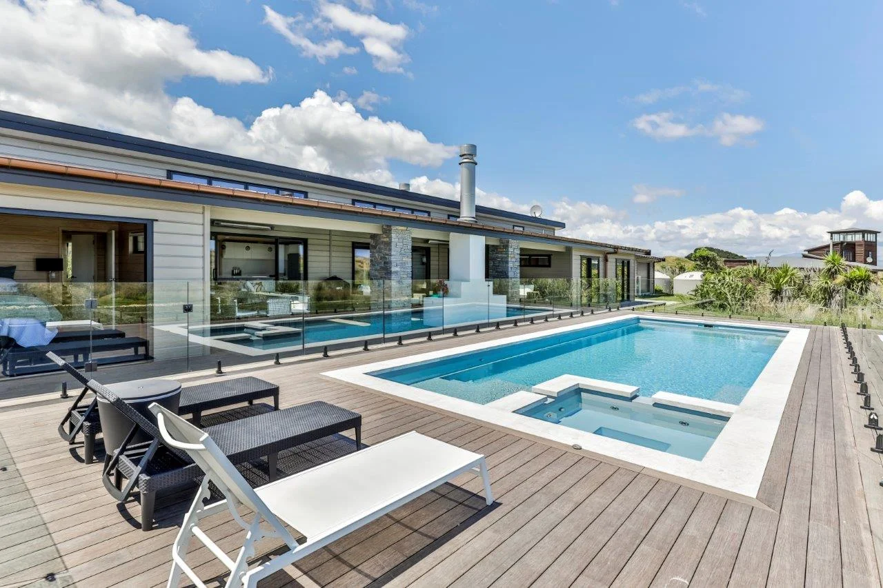 NZ Pools Kapiti Coast NZ, Leisure Pools The Absolute 12m Silver Grey