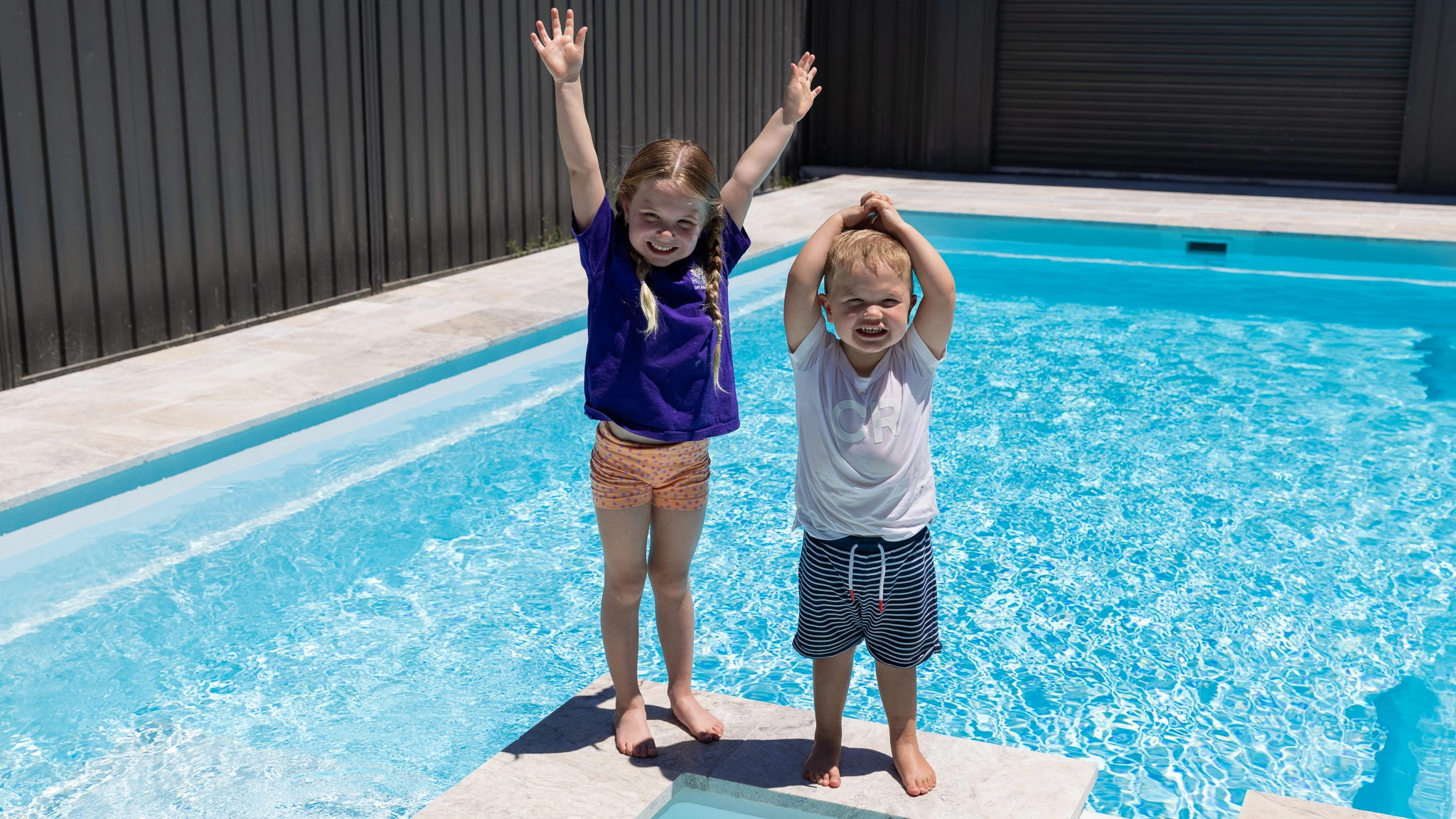 Leisure Pools The Absolute 10.00m Shimmer White GV Unique Pools & Landscaping