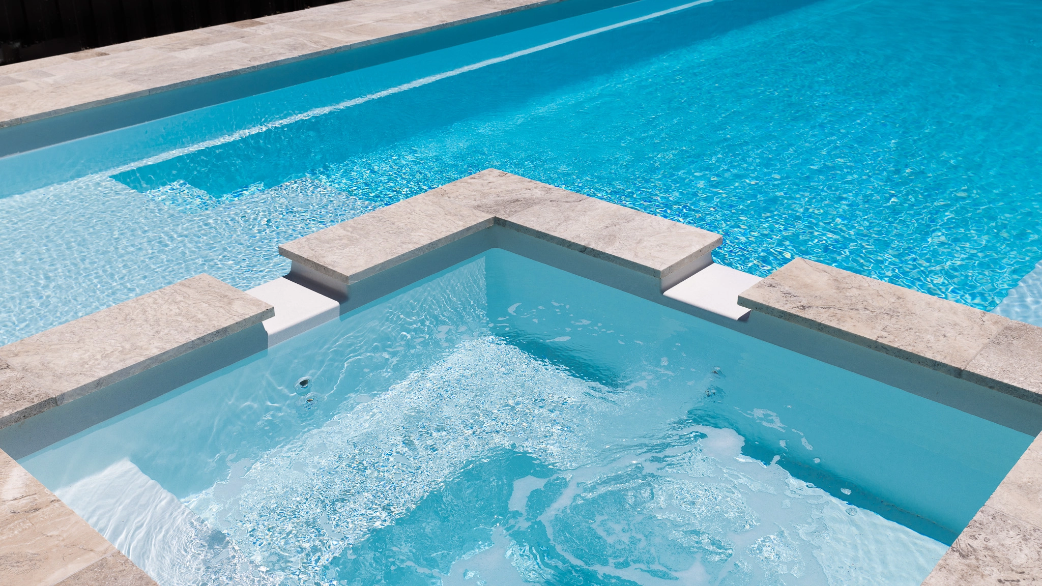 Leisure Pools The Absolute 10.00m Shimmer White GV Unique Pools & Landscaping