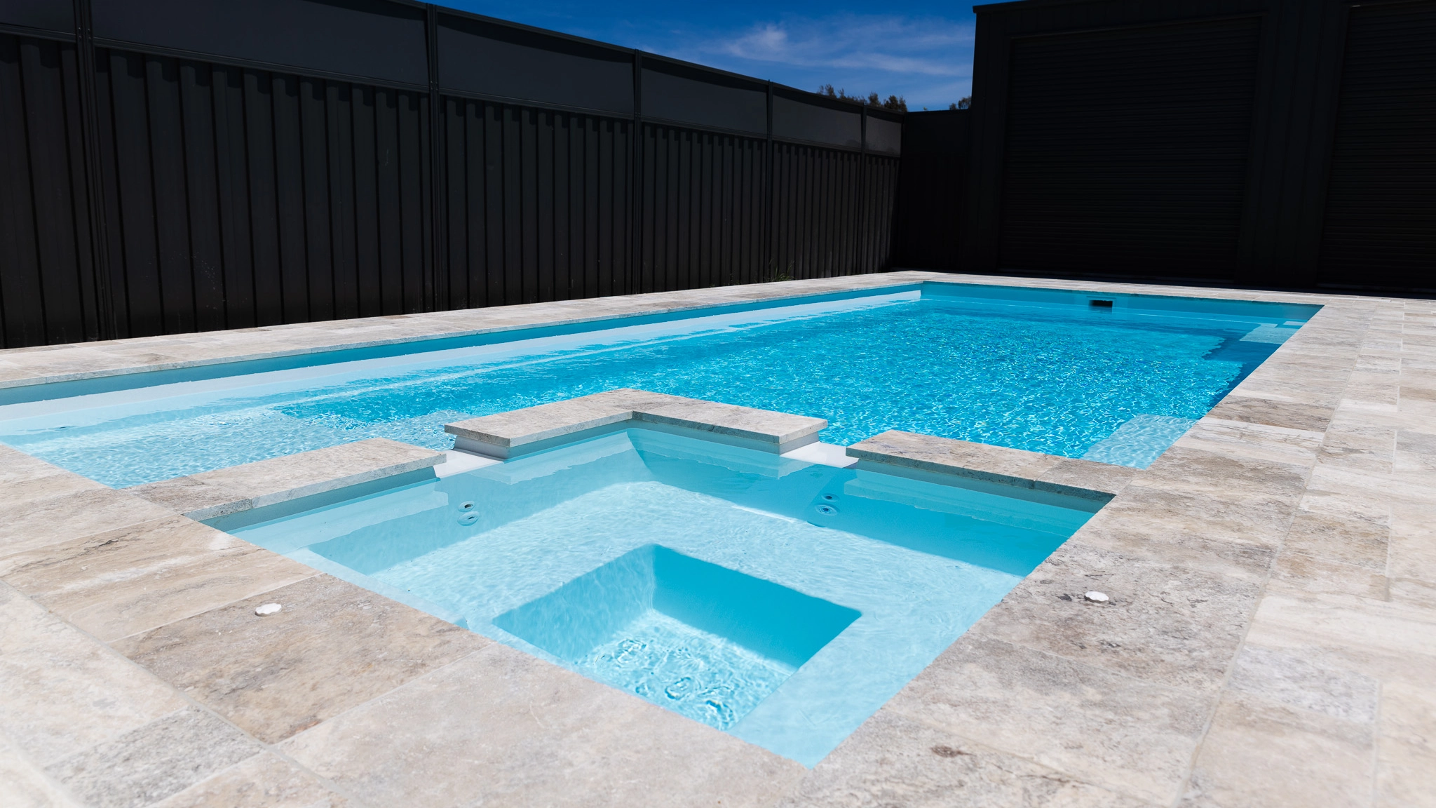 Leisure Pools The Absolute 10.00m Shimmer White GV Unique Pools & Landscaping