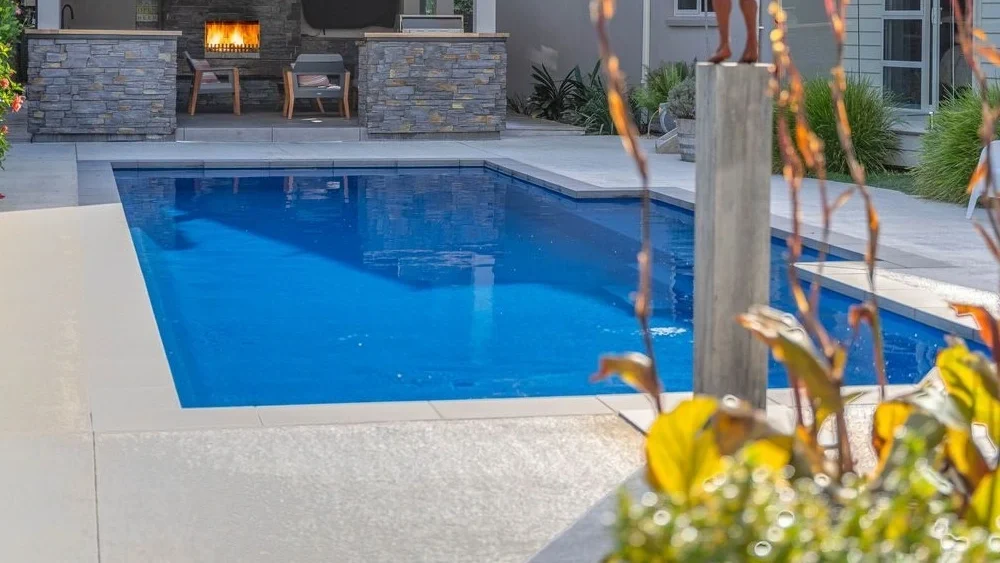 Leisure Pools NZ The Elegance Sapphire Blue NZ Pools