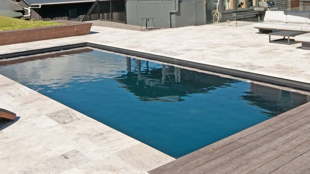 Leisure Pools NZ The Reflection with Auto Cover 9.00m Ebony Blue NZ Pools