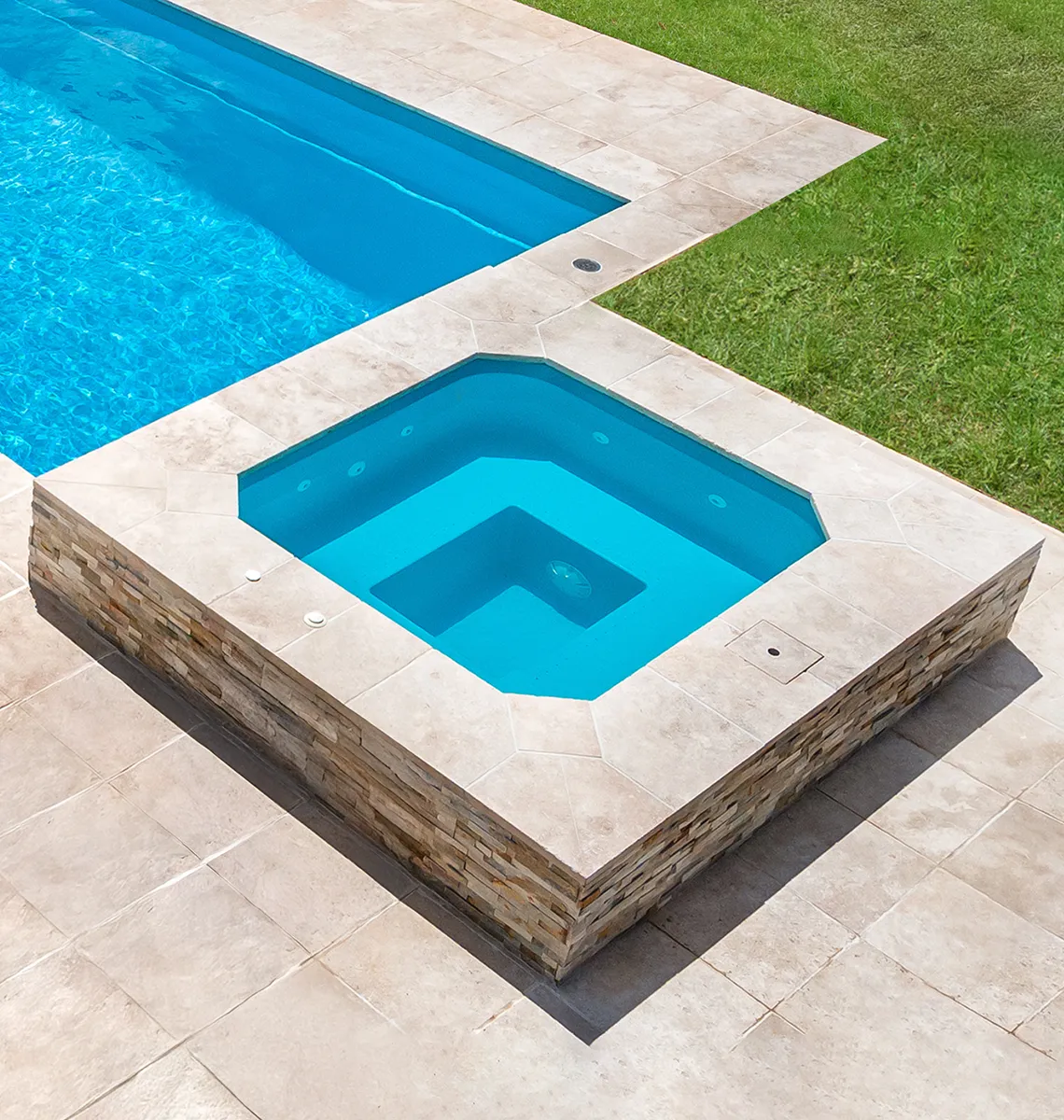 Capri-Spa-1.80-Crystal-Blue-LP-Toowoomba-1140×1200-1 The Capri Spa