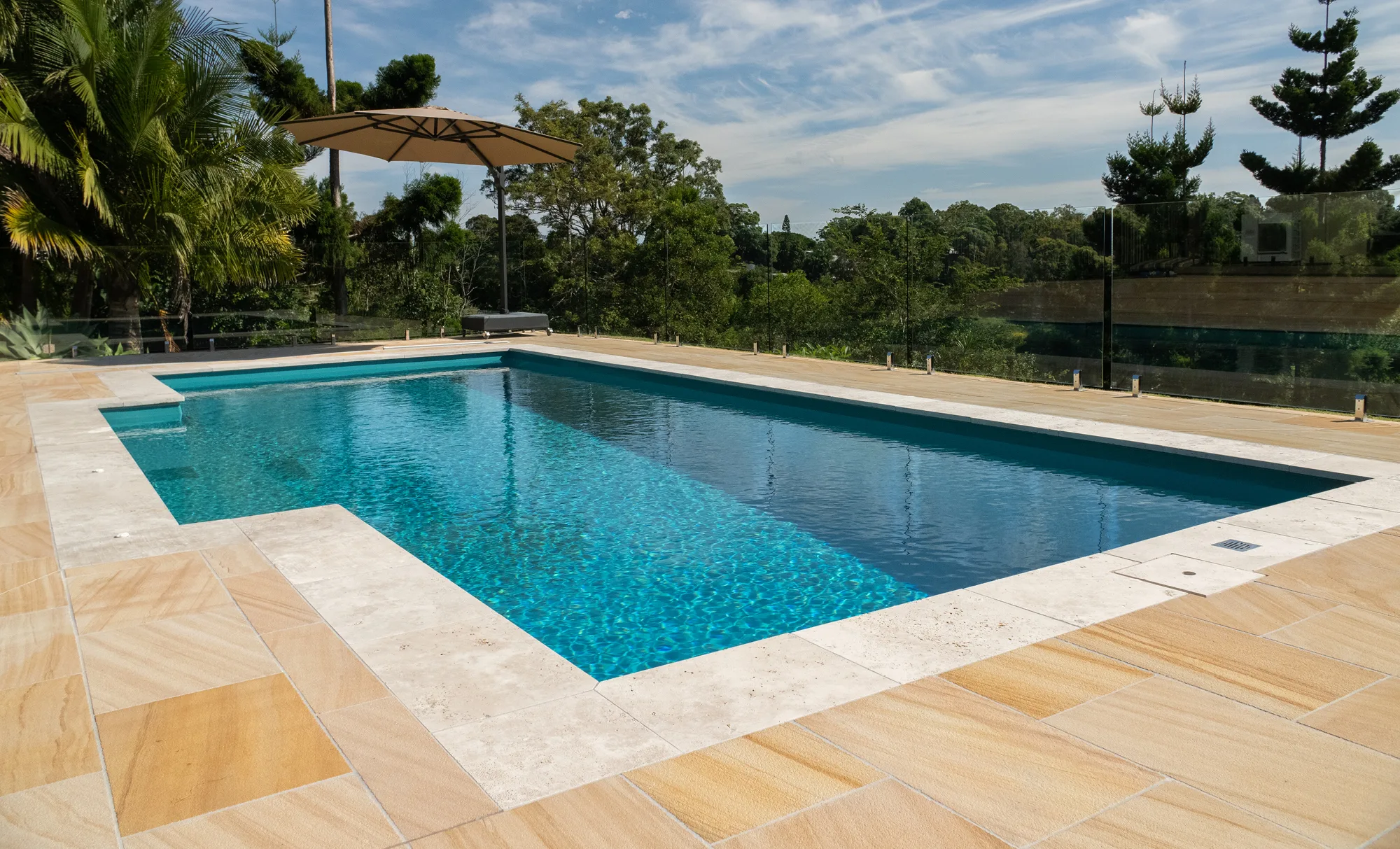 The Elegance fibreglass pool model