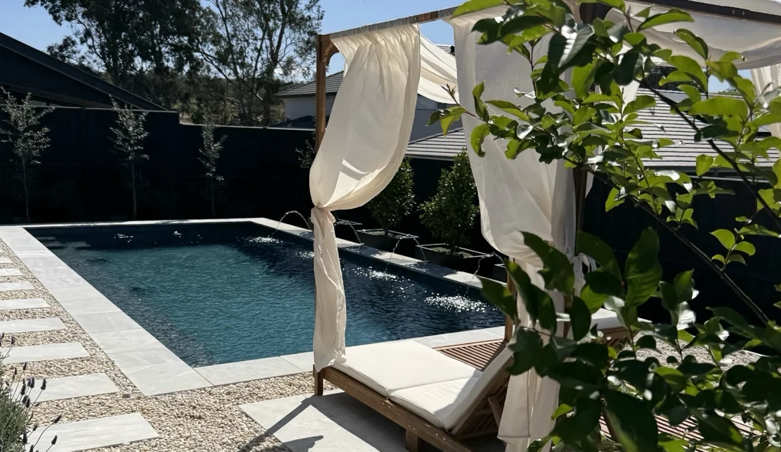 Leisure Pools Reflection rectangular fibreglass pool model