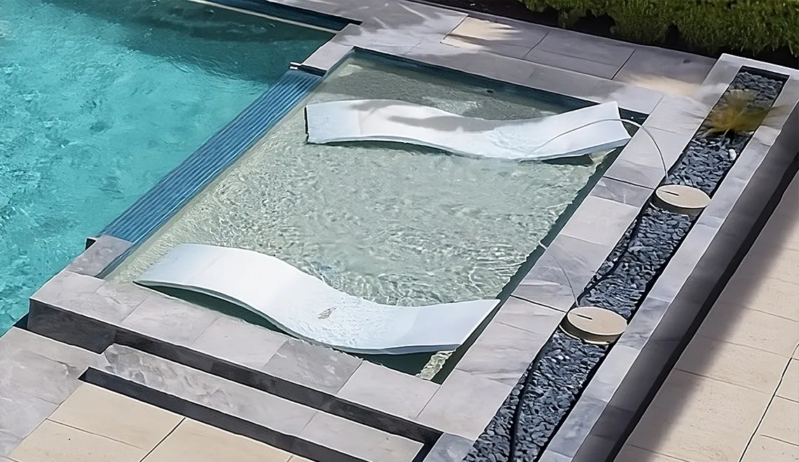The Cove Splash Deck 4.25m in Diamond Sand