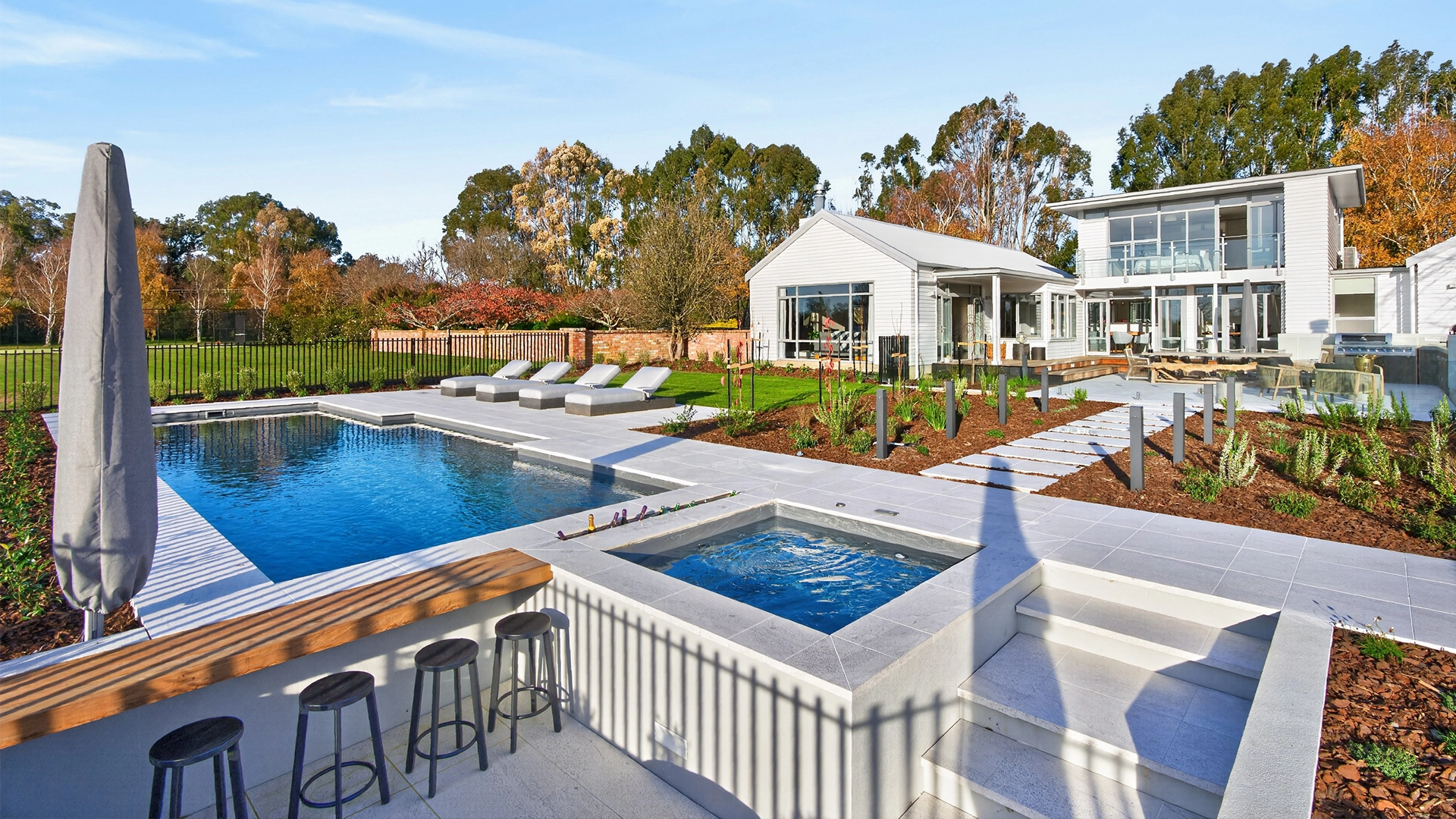 IMG LP NZ Elegance 12 w Amalfi Silver Grey NZ Pools 001 The Elegance 12.00m with The Amalfi Spa in Silver Grey installed by NZ Pools