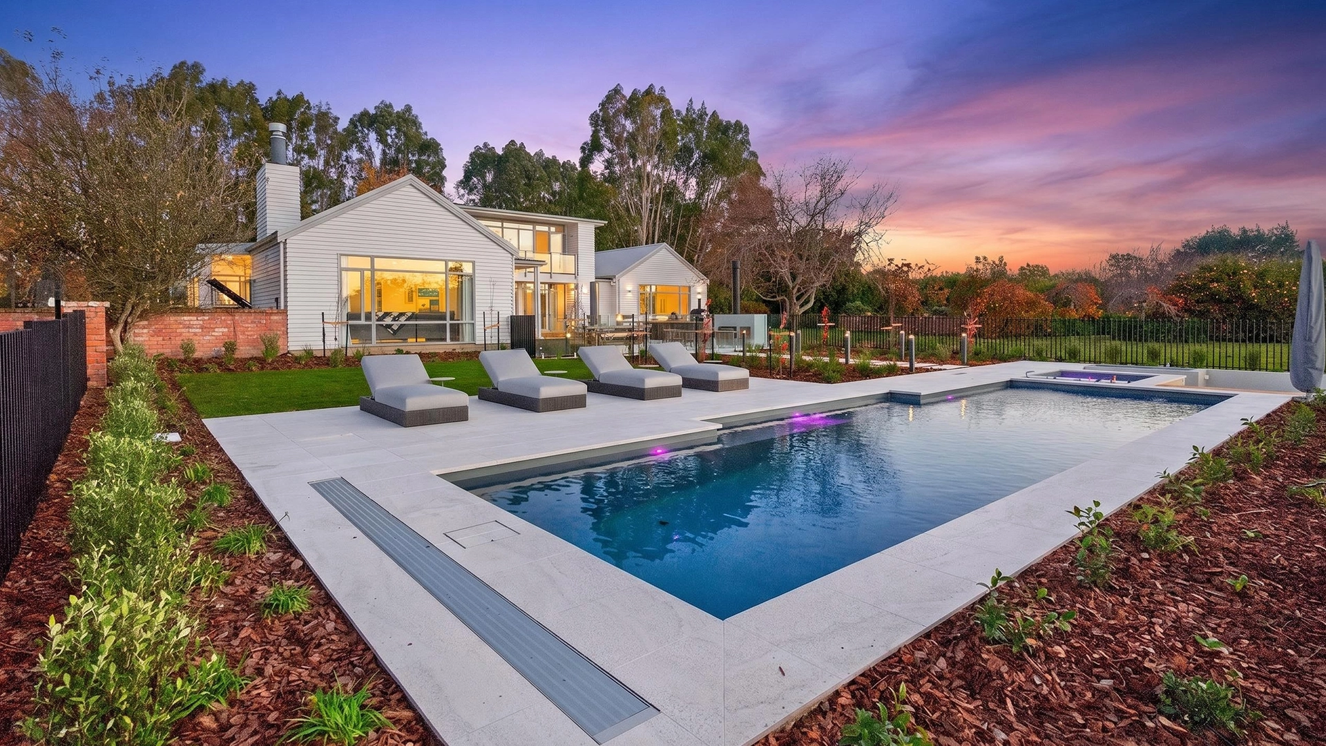 IMG LP NZ Elegance 12 w Amalfi Silver Grey NZ Pools 004 The Elegance 12.00m with The Amalfi Spa in Silver Grey installed by NZ Pools